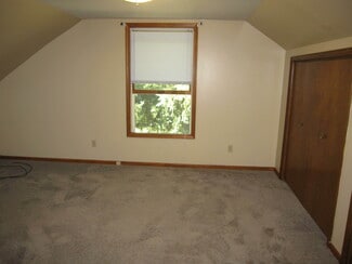 Building Photo - 10860 Bennett St SE