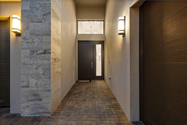 Foto del edificio - 8330 Essex Country Clb Dr