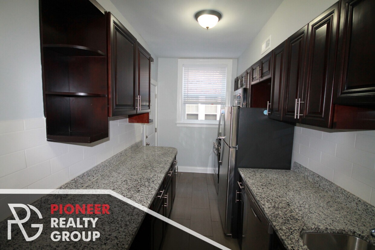 Foto principal - 6100 N Winthrop Ave