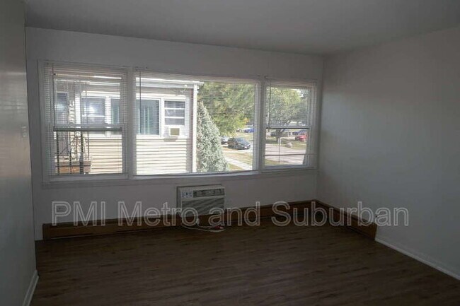 Foto del edificio - 748 E 5th Ct