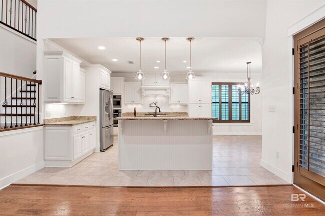 Building Photo - 7256 Atlanta Cir