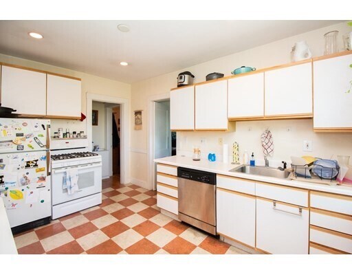 Building Photo - 16 Acron Rd