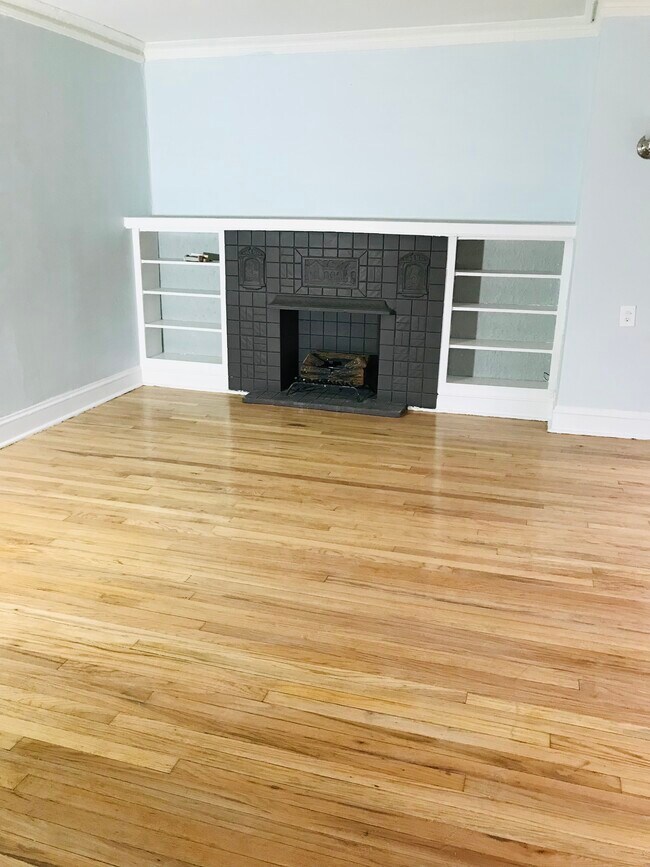 Foto del edificio - 6117 N Richmond St