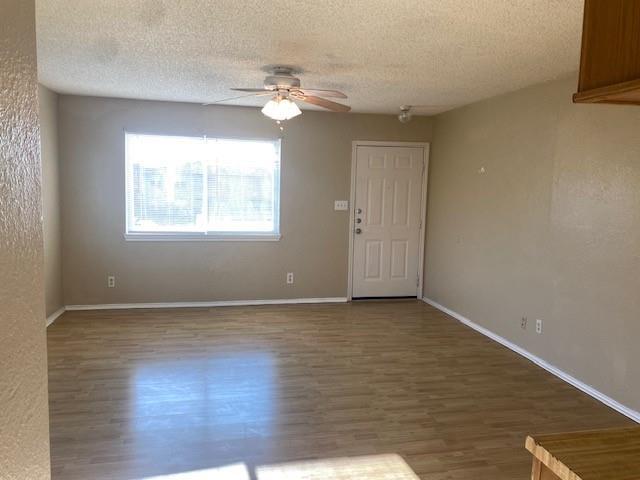 Foto del edificio - 5630 Brookview Ct
