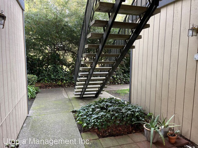 Foto del edificio - 2 br, 1 bath House - 6724 Plymouth Rd. Apt...