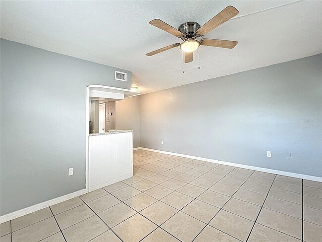 Foto del edificio - 11705 3rd St E