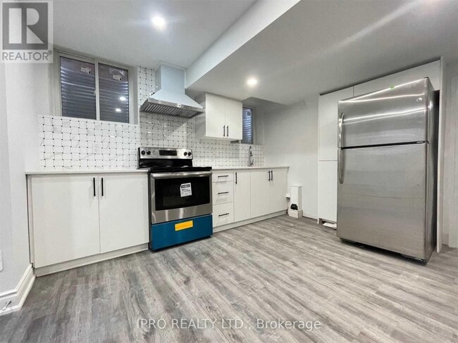 Building Photo - 1524 Leger Wy