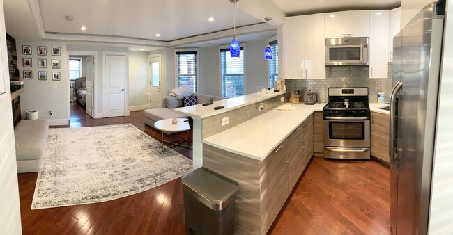 Building Photo - 198 Whitwell St