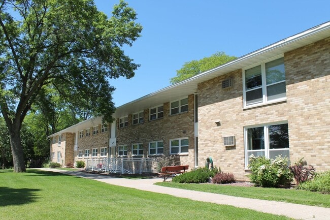 Interior Photo - Royal Arms Apartments