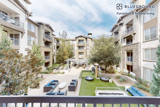 Building Photo - 121 E Rte 66