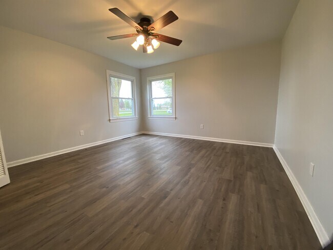 Foto del edificio - 2048 W 2000S Rd