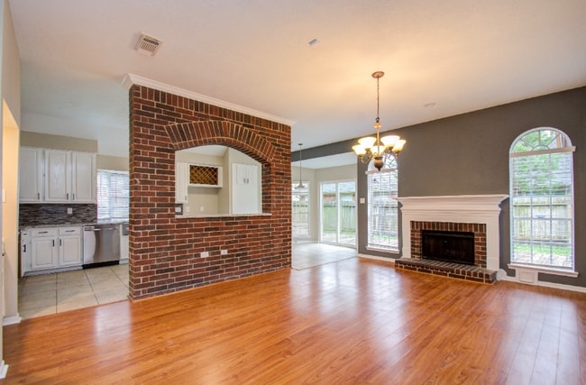 Building Photo - 14815 S Bristol Harbour Cir