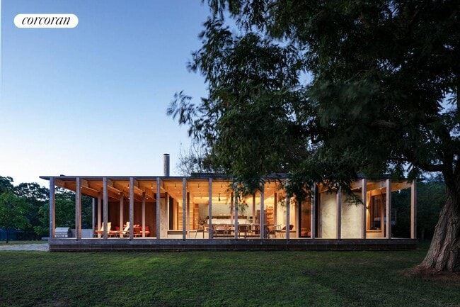 Foto del edificio - 4 Pheasant Ln