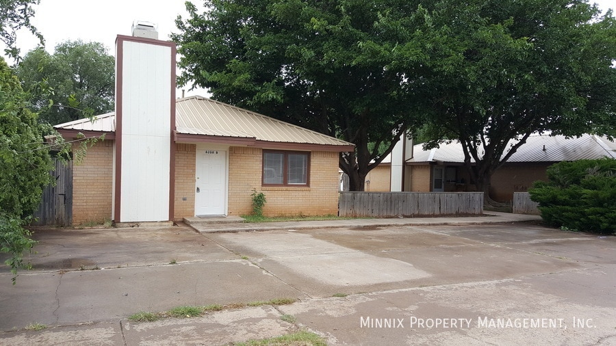 Foto principal - 8208 Vernon Ave