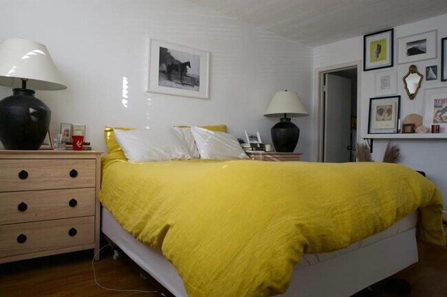 Building Photo - 2301 NE 14th Street Cswy