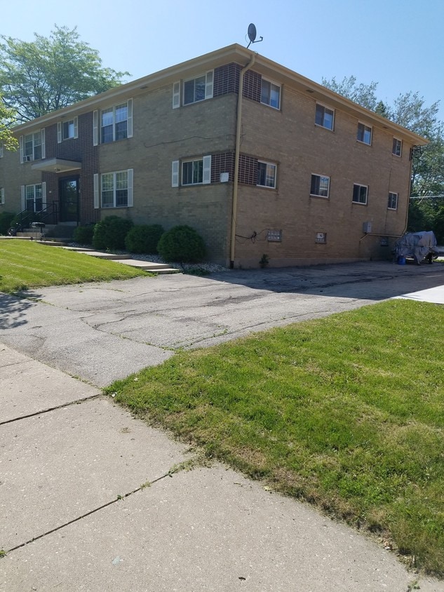 3101 E. Adams Ave. - 3101 E Adams Ave