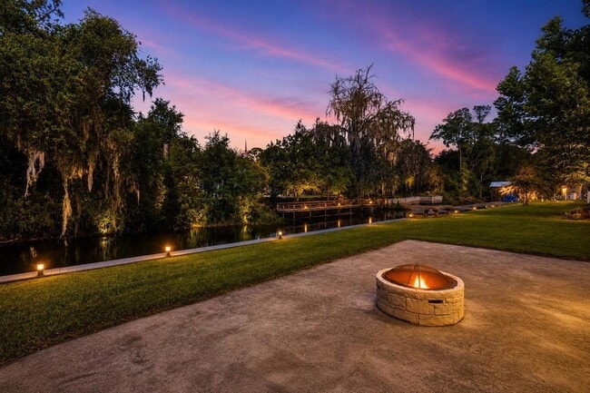 Photo - 1330 S Shore Dr House