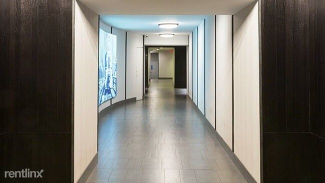 Building Photo - 95 Horatio St