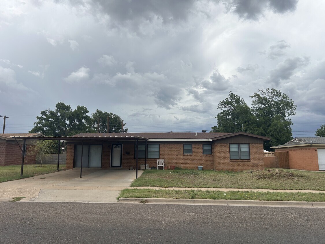 Foto principal - 1102 NW 13th St