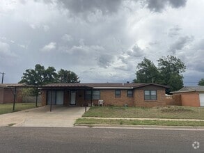 Building Photo - 1102 NW 13th St