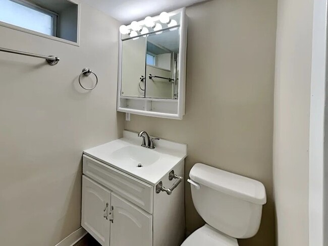 Foto del edificio - 3101 Nevada Ave S