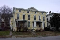 Primary Photo - 592-594 Garden St
