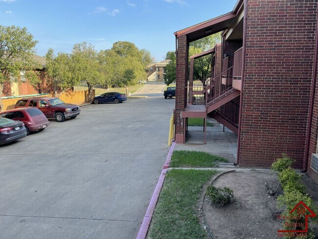 Foto del edificio - 1912 SW D Ave