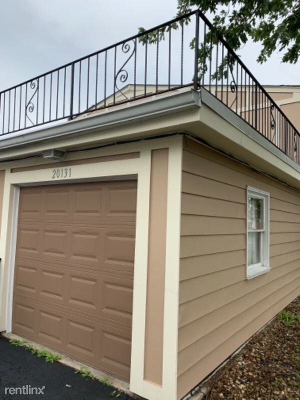 Building Photo - 3 br, 1 bath Condo - 20131 Ash Lane