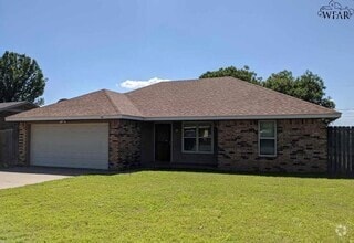 Building Photo - 1204 Lisa Ln
