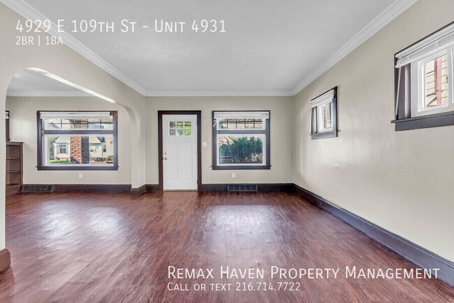Building Photo - 4929 E 109th St