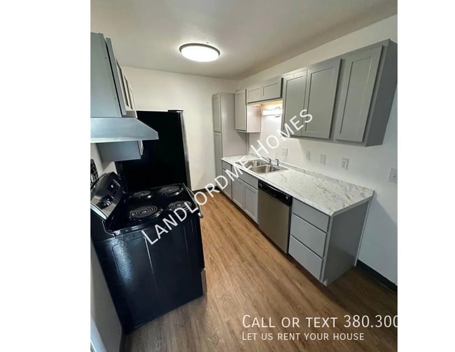 Photo - 1556 Meredith Dr Townhome