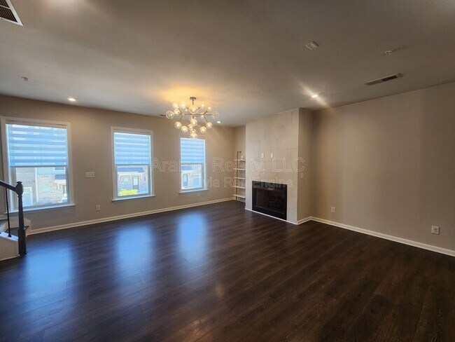 Foto del edificio - 6472 Brookside Blvd