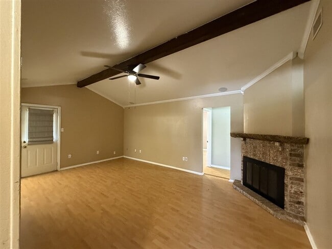 Foto del edificio - Beautiful 3 bedroom 2 bath home for lease ...