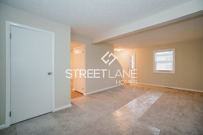 Building Photo - REDUCED! - Now offering half off first ful...