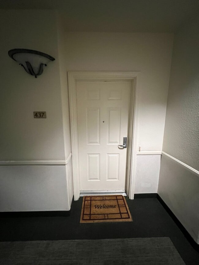 Photo - $3,595 - Beautiful and Spacious Downtown San Jose 2bd/2ba Condo in a Luxury Complex Next To SJSU