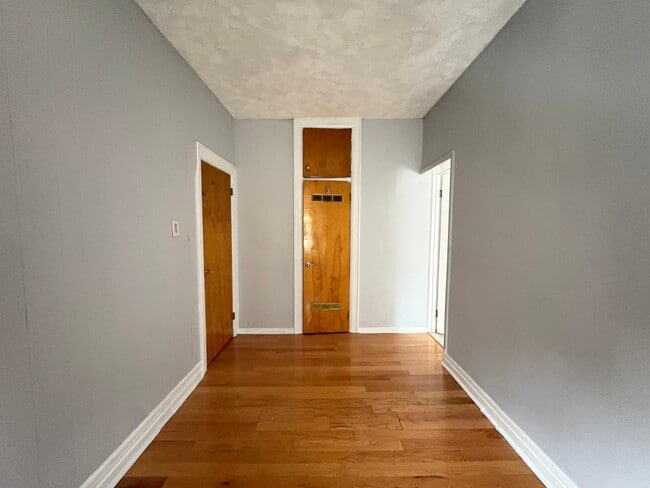 111 Baldwin Ave 4 (2R) - 110 Baldwin Ave