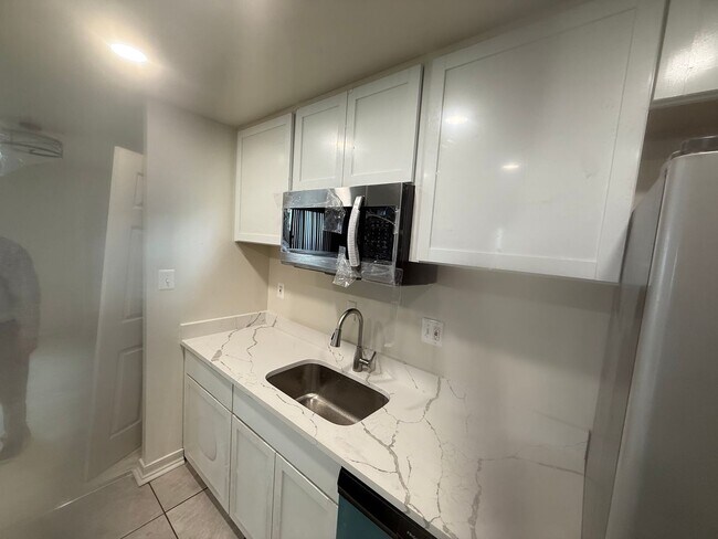 Foto del edificio - Beautiful Condo in Gaithersburg, MD