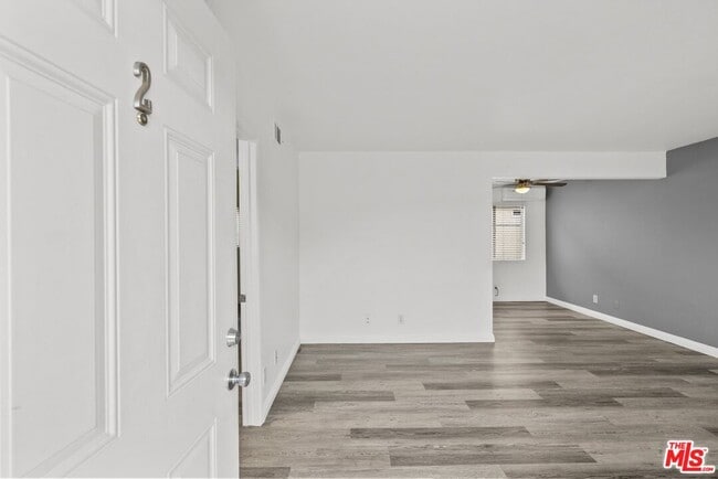 Building Photo - 1556 W 227th St