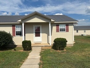 Building Photo - 877 Modena Rd