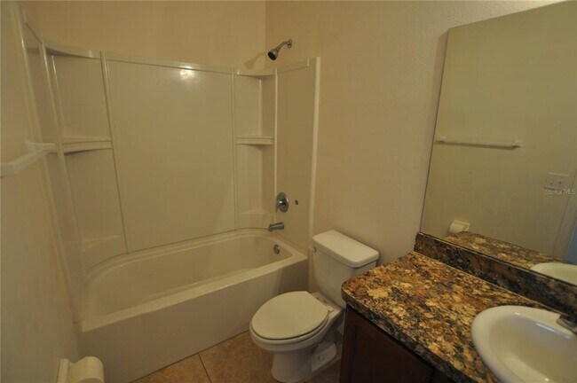 Foto del edificio - 934 Krenson Woods Rd