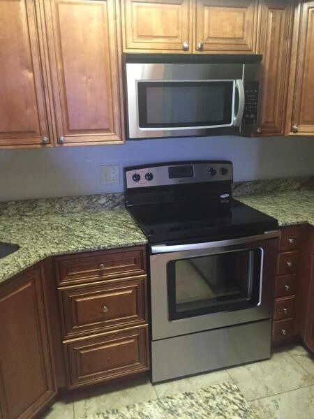 Cocina - 4075 Village Dr
