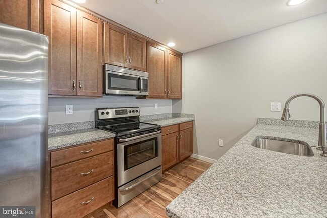 Building Photo - 140 S 46th St