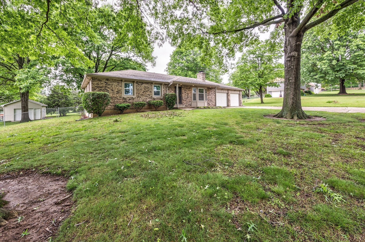 Primary Photo - 7000 Mill Creek Rd