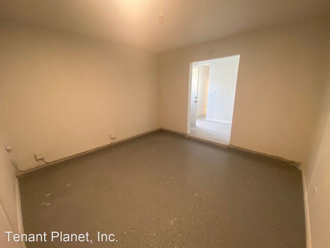 Building Photo - 1 br, 1 bath House - 9206-08 Pinkard Lane