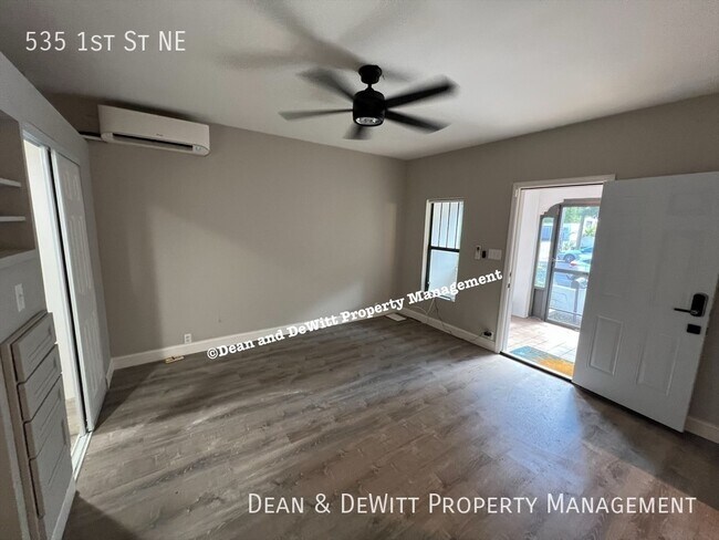 Foto del edificio - 535 1st St NE