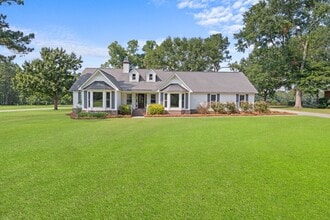 Building Photo - 1501 Cayla Way