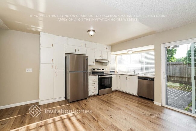 Building Photo - 2156 Cormorant Dr