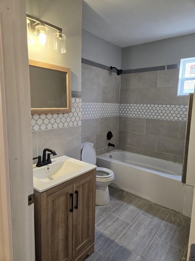 Building Photo - 5210 Bessmer Dr