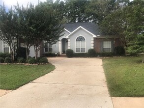 Building Photo - 2324 Abbington Dr