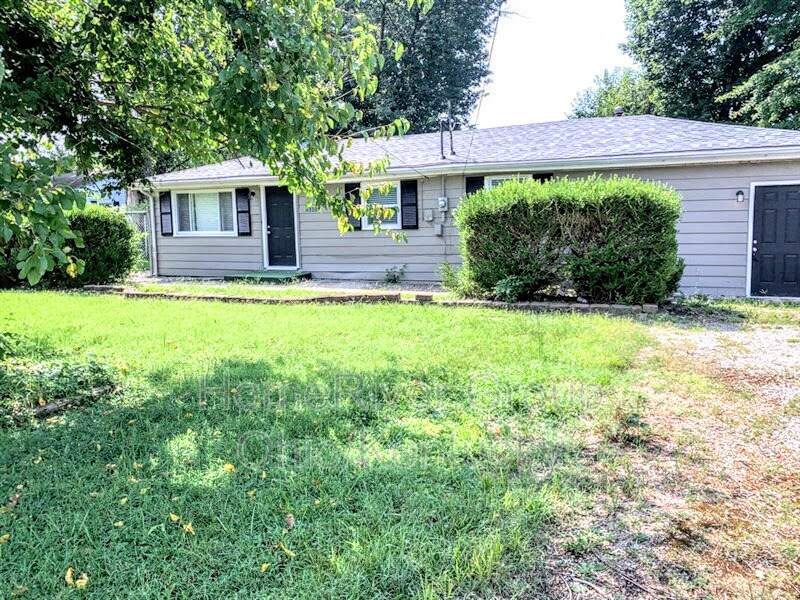 Primary Photo - 5310 Clover Ave